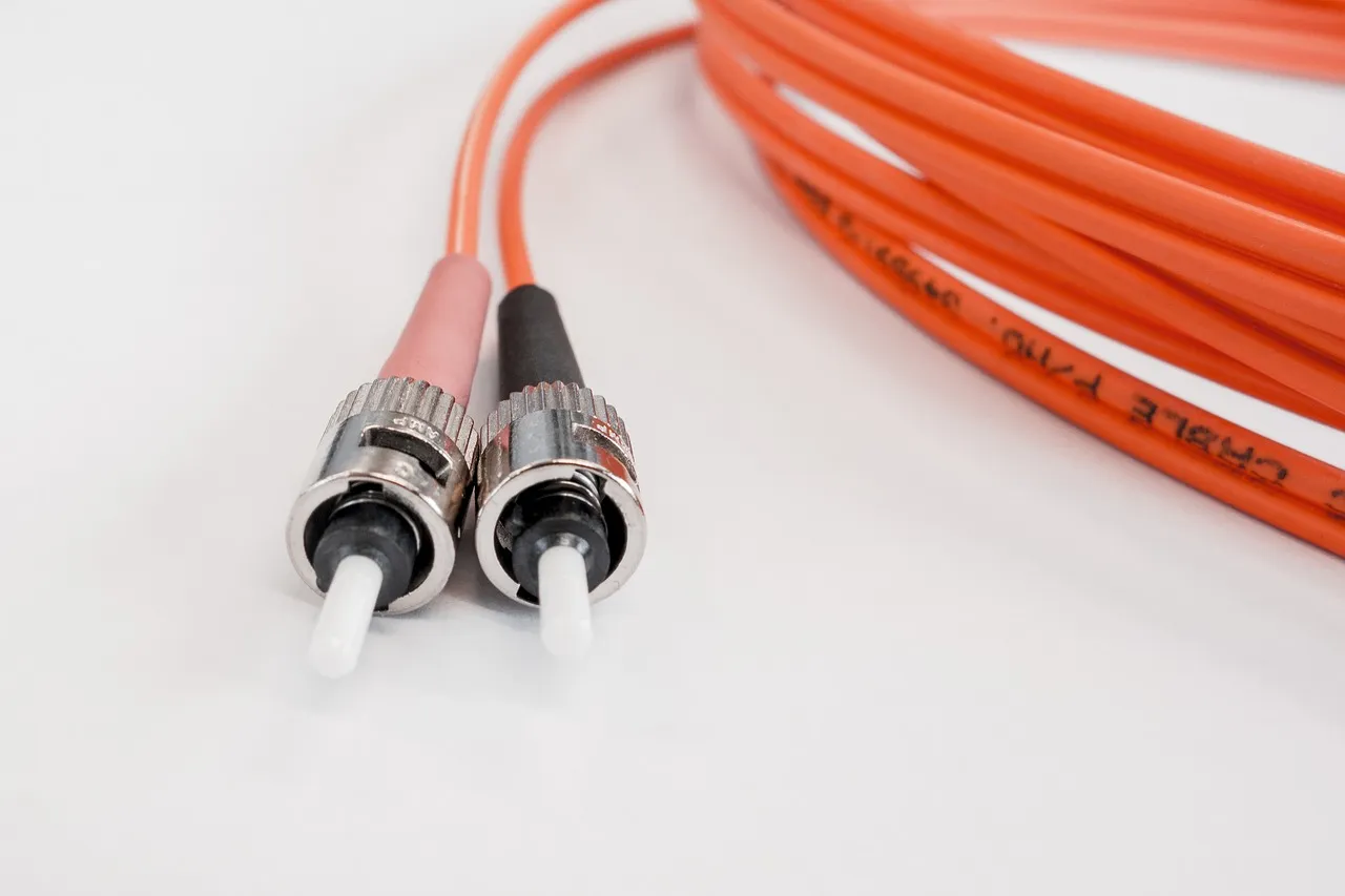 Kabel LAN vs WiFi: Mana yang Lebih Unggul?